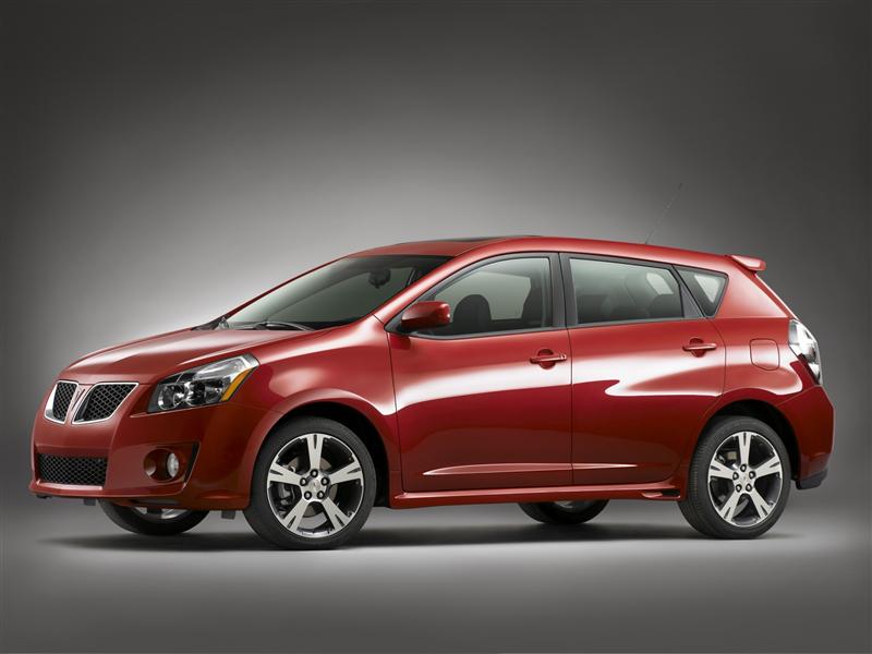 2010-Pontiac-Vibe-Exterior_Image-1-800