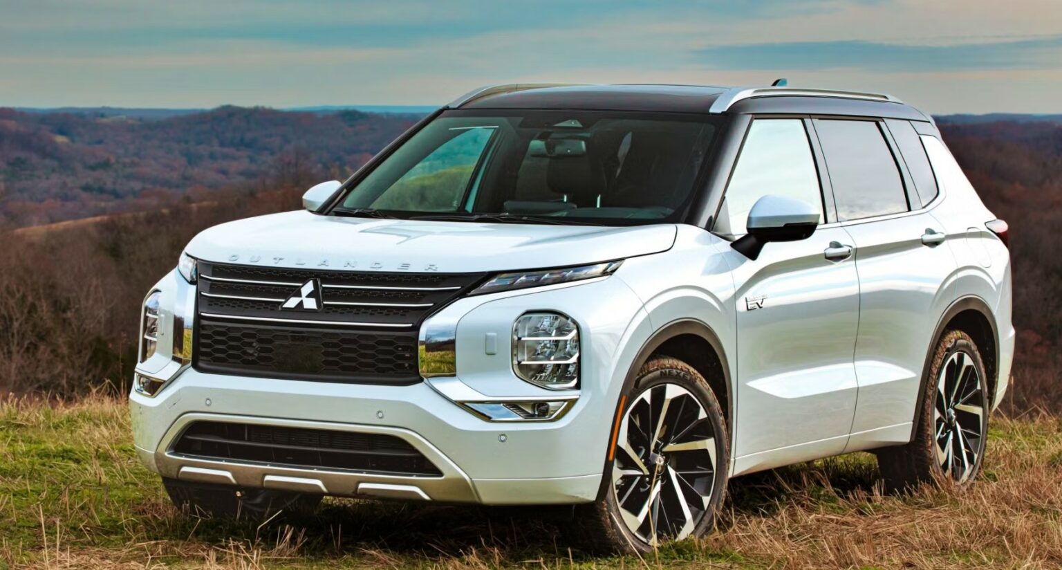 New-Mitsubishi-2026-Outlander-PHEV-Performance-1536x824